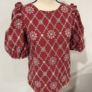 3/$25 Sale 🎈Free The Roses burgundy white crochet embroidery top
